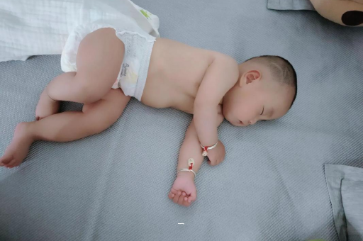 简阳怀孕肚子撑的难受